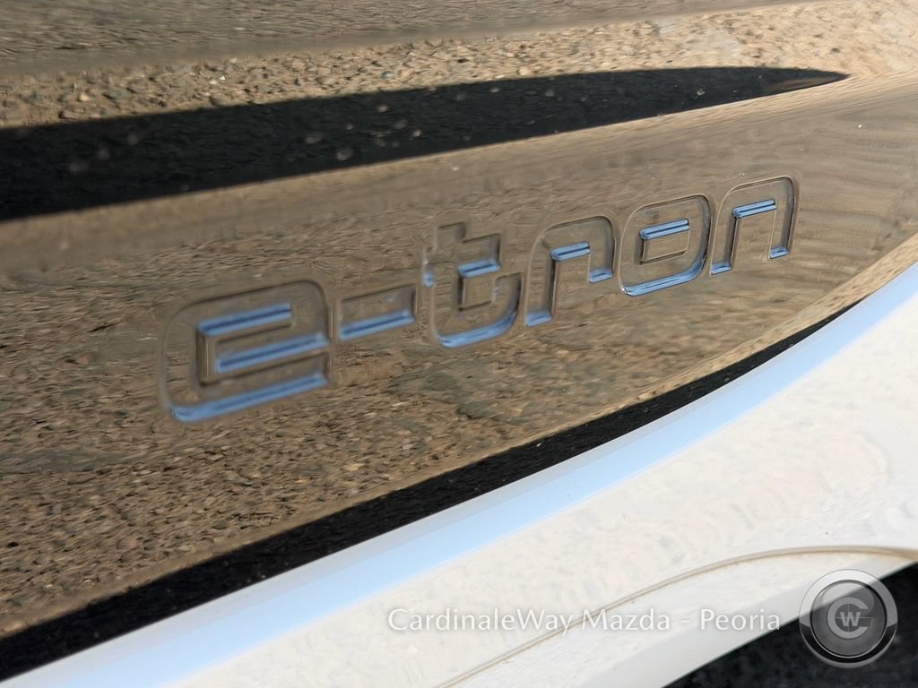Used 2025 Audi A6 e-tron Premium w/ Ultra Package RWD image 31