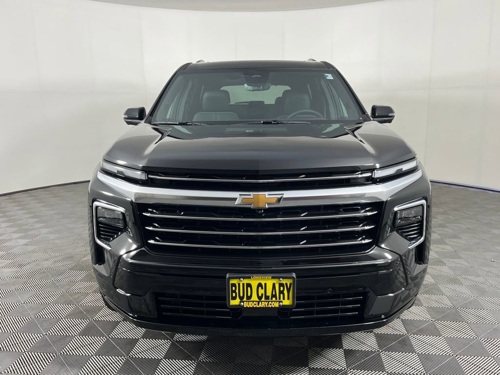 New 2026 Chevrolet Traverse High Country image 2