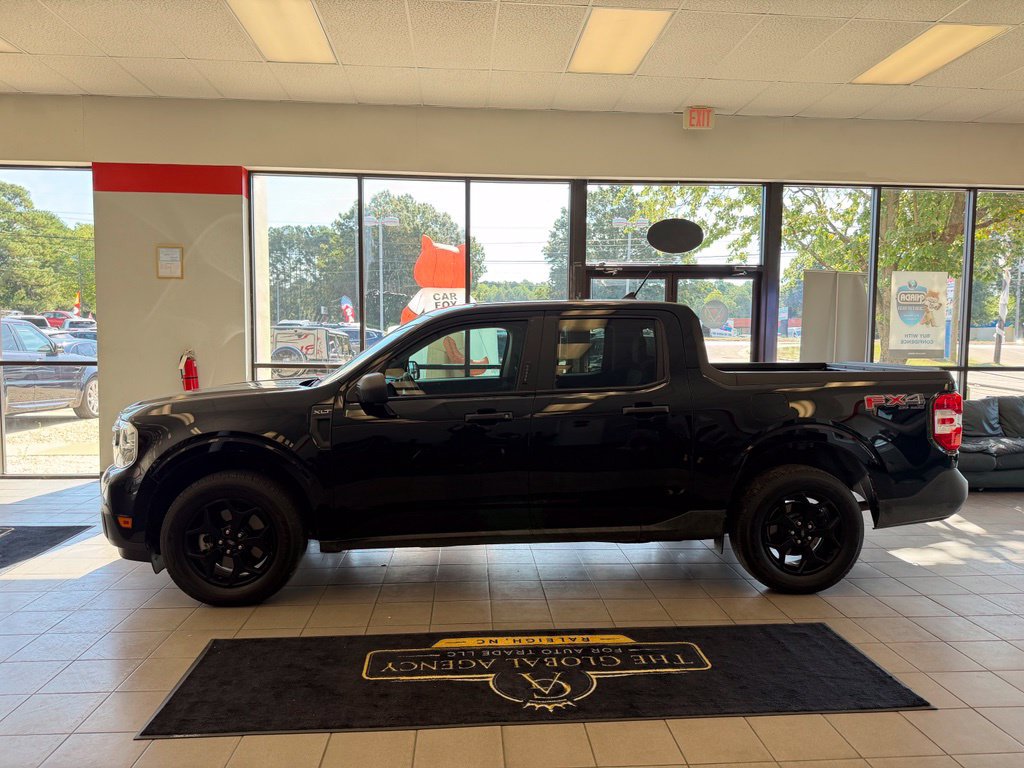 Used 2022 Ford Maverick XLT w/ Equipment Group 300A Standard AWD/4WD image 2