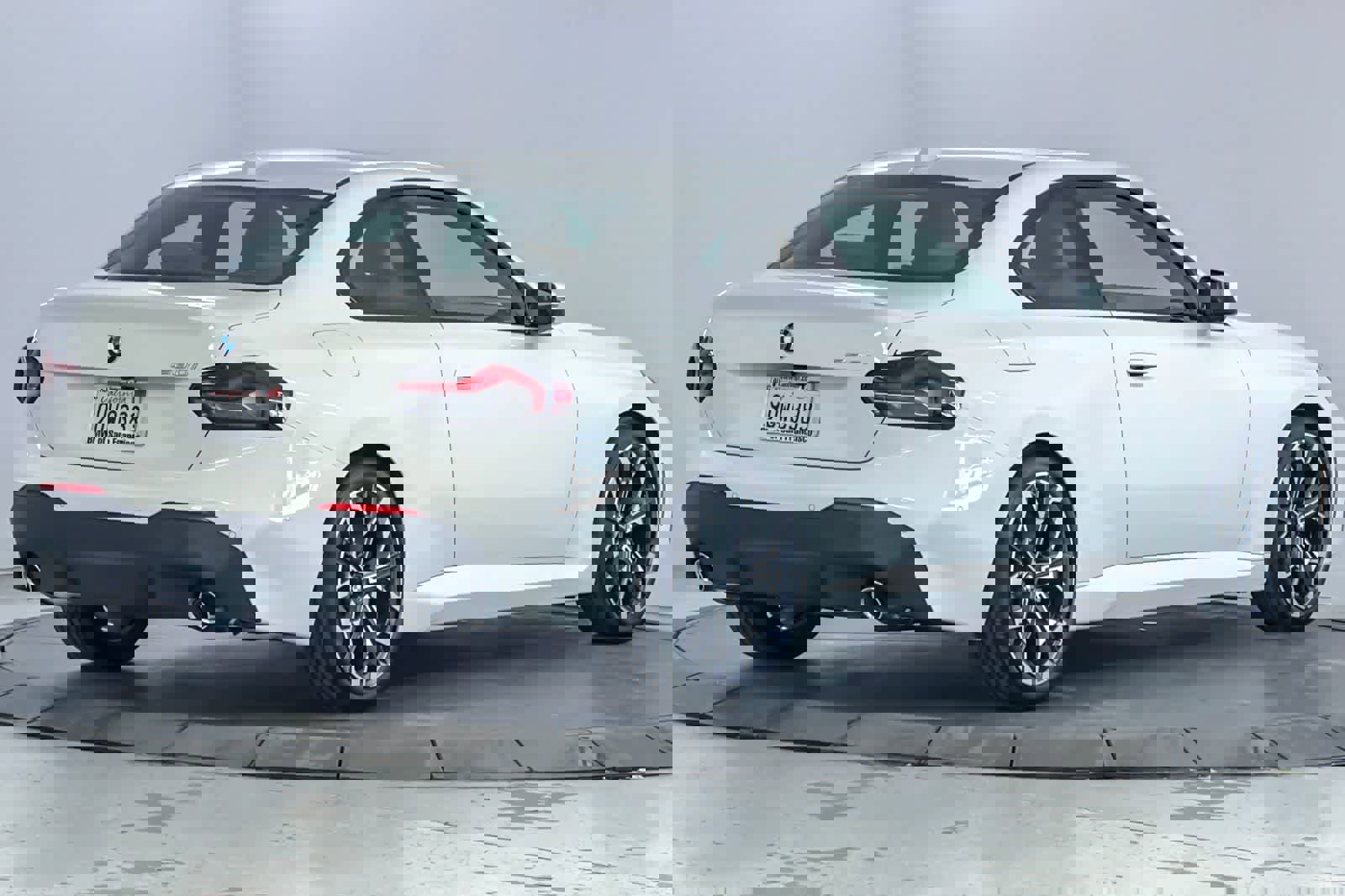 Used 2025 BMW 230i Coupe w/ Convenience Package image 2