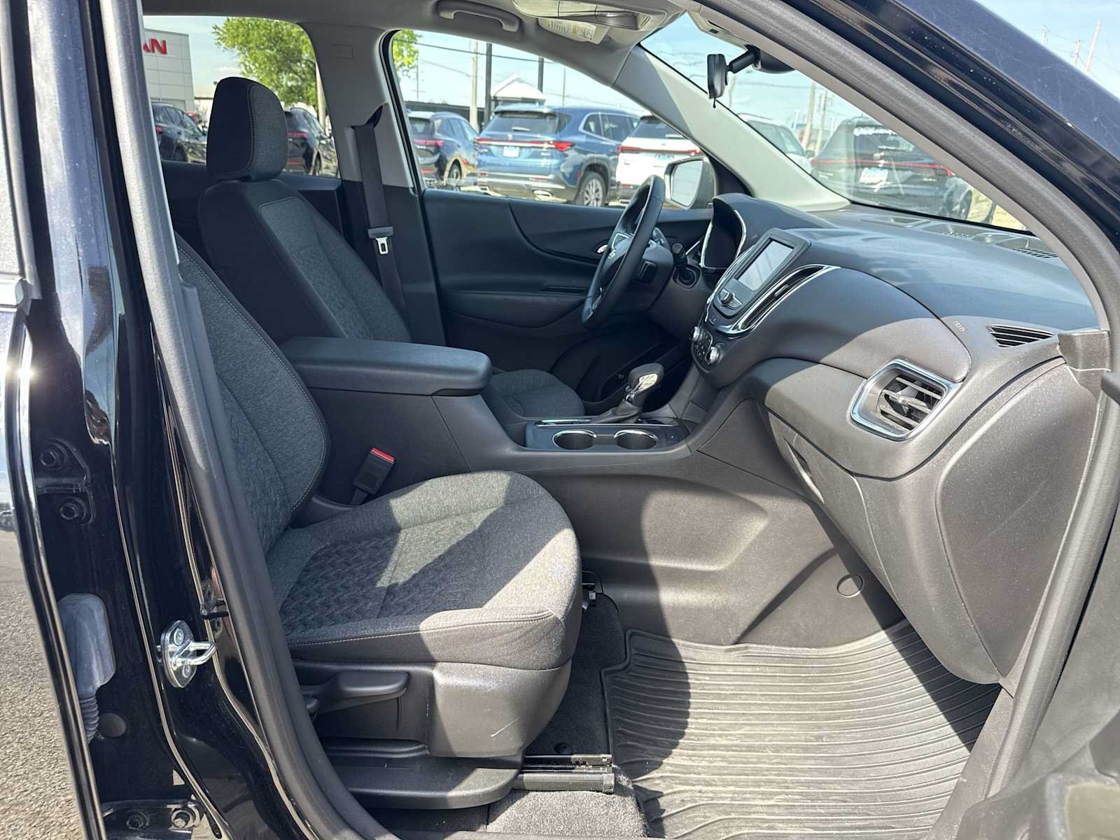 Used 2024 Chevrolet Equinox LT w/ LPO, Floor Liner Package FWD image 27