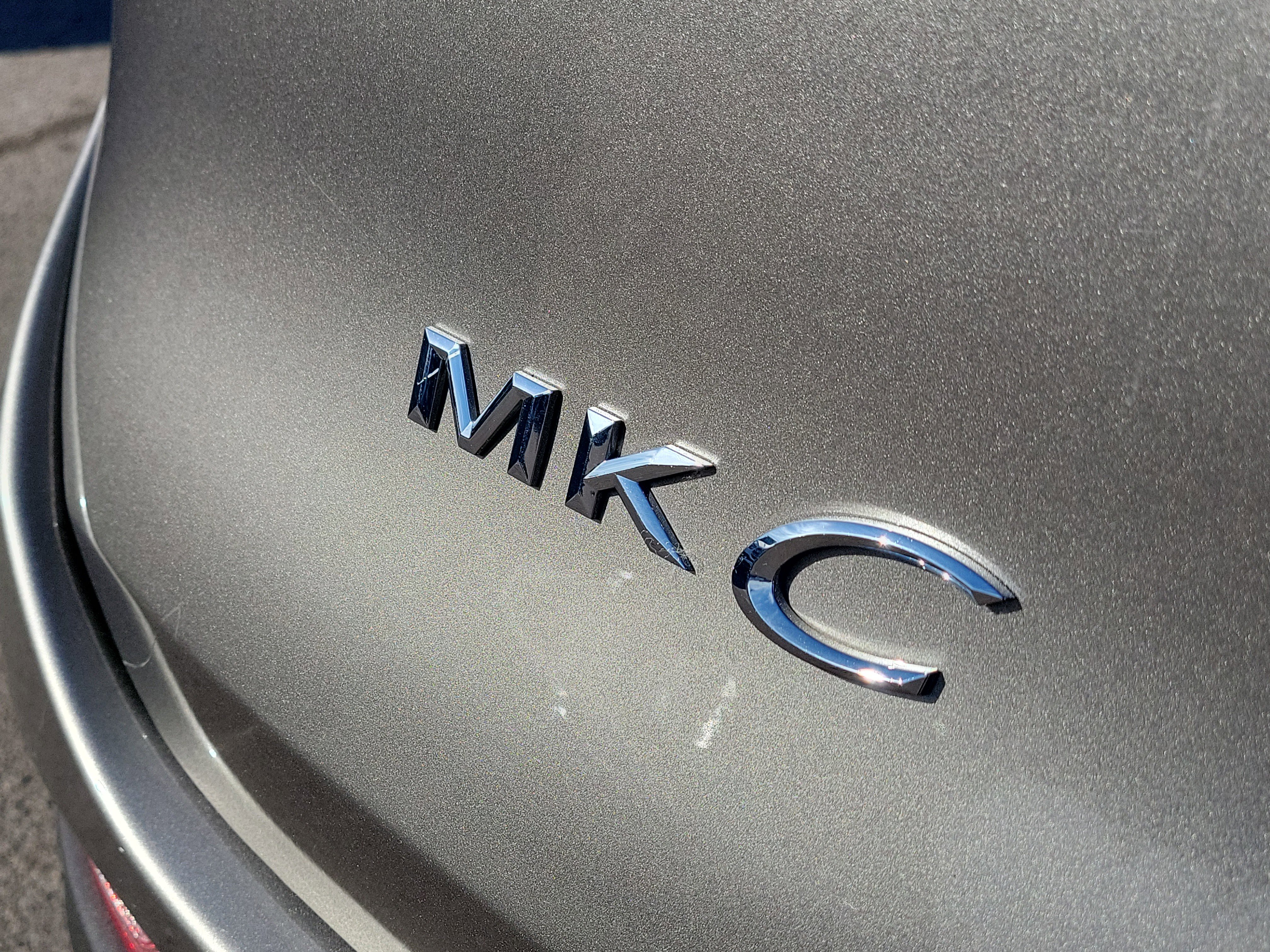 Used 2017 Lincoln MKC Reserve image 6