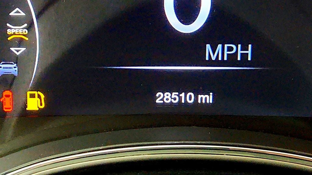 Used 2019 Jeep Grand Cherokee Limited RWD image 15