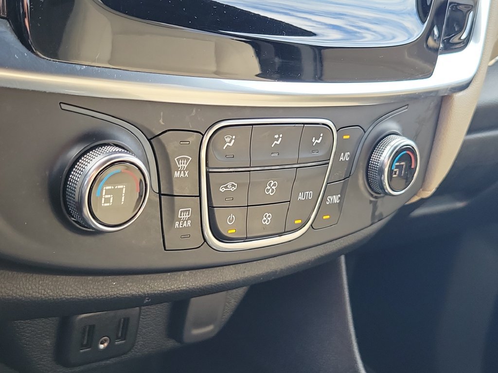 Used 2022 Chevrolet Traverse LS w/ Midnight/Sport Edition AWD/4WD image 23