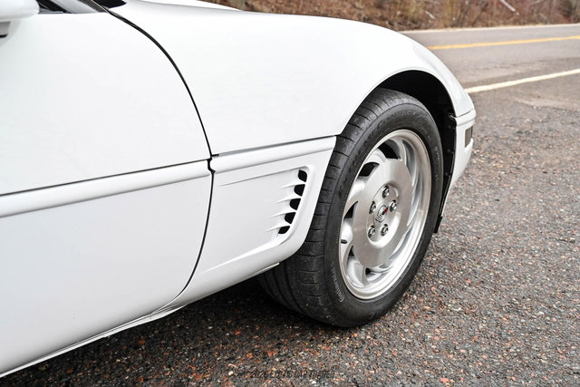 Used 1995 Chevrolet Corvette Coupe image 69