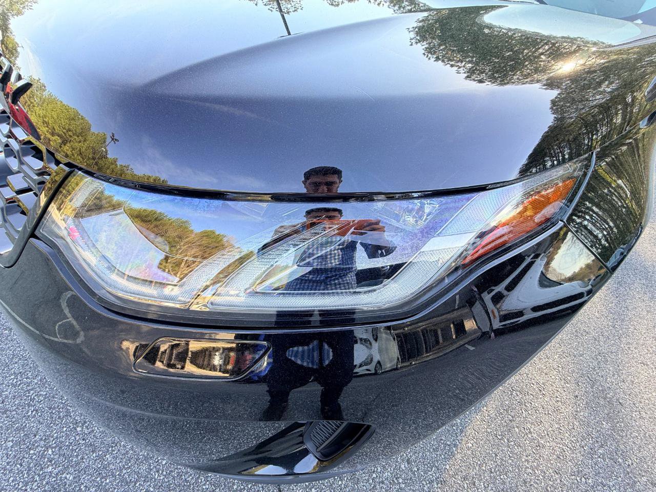 Used 2020 Land Rover Discovery Sport SE image 36