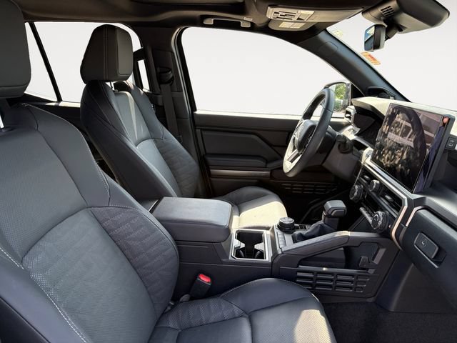 Used 2025 Toyota 4Runner TRD Off-Road Premium AWD/4WD image 14