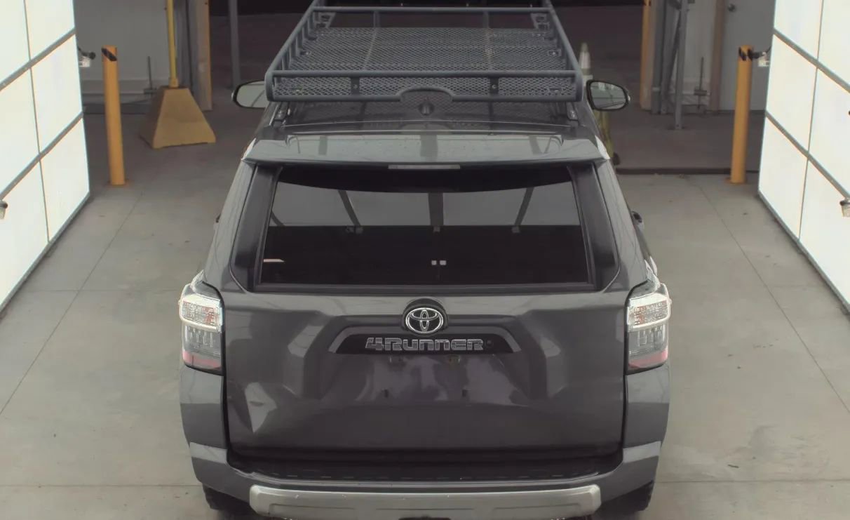 Used 2016 Toyota 4Runner Trail Premium AWD/4WD image 6