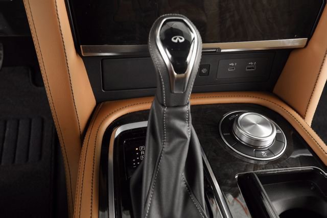 Used 2024 INFINITI QX80 Sensory image 33