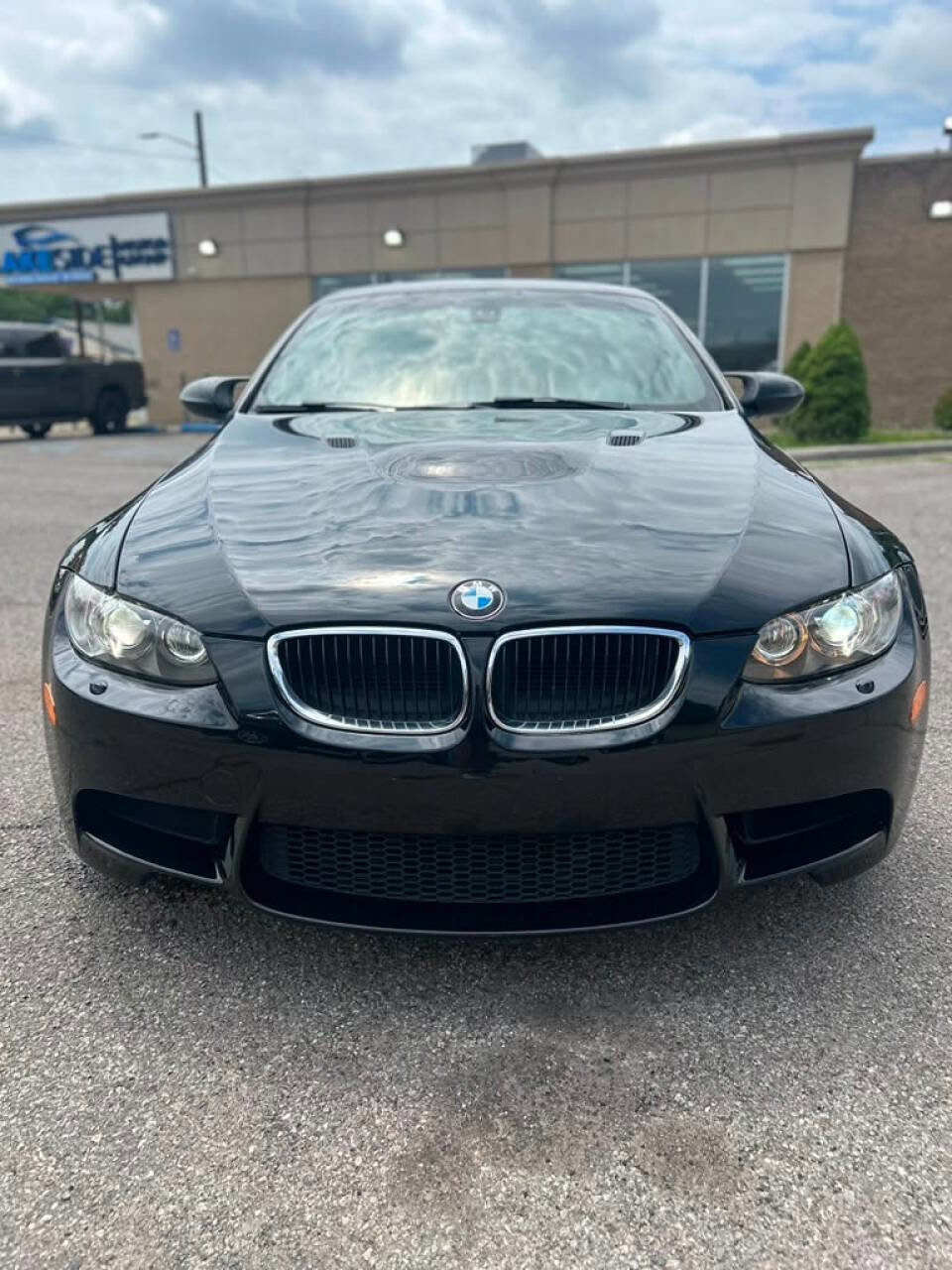 Used 2011 BMW M3 Convertible RWD image 2