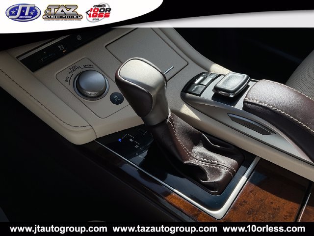 Used 2017 Lexus ES 350 w/ Luxury Package FWD image 20