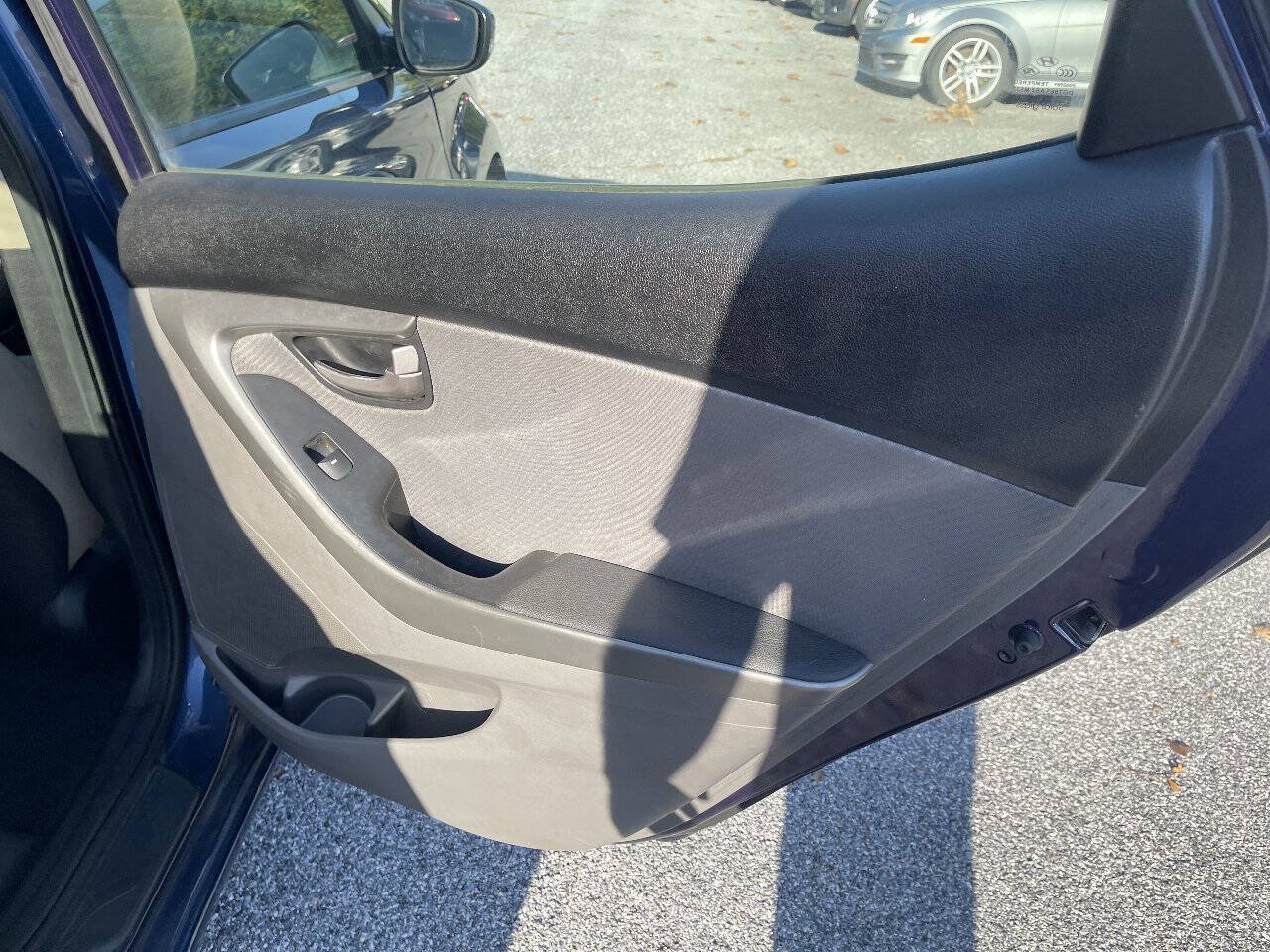 Used 2016 Hyundai Elantra Value Edition FWD image 19