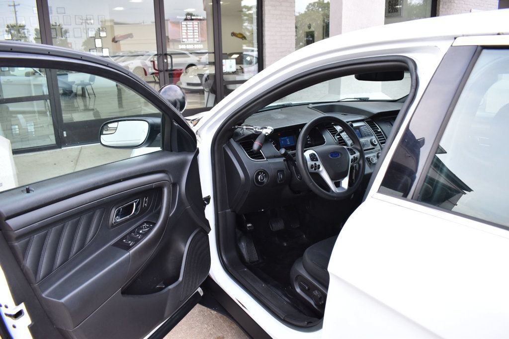 Used 2016 Ford Taurus Police Interceptor AWD image 12