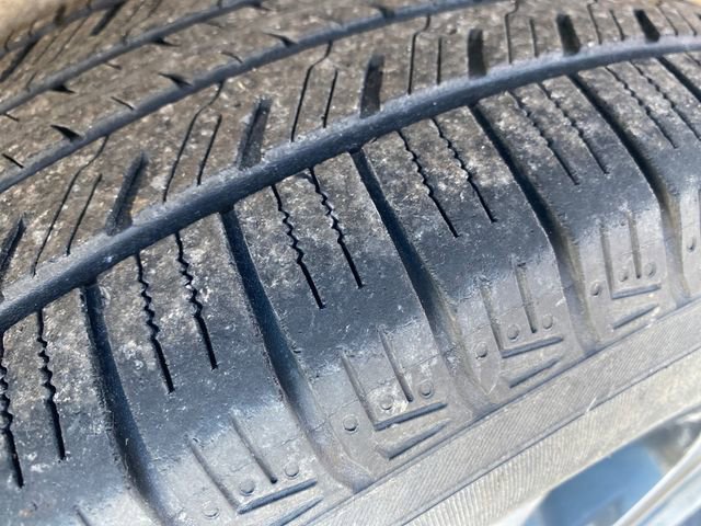 Used 2017 Toyota RAV4 LE w/ Carpet Mat Package image 17