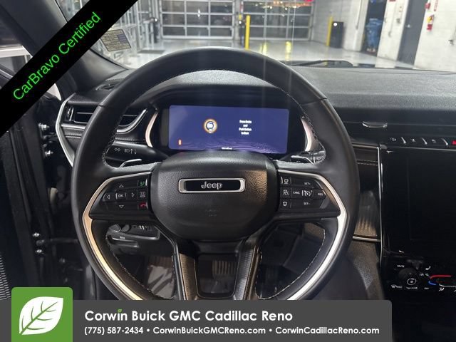 Used 2023 Jeep Grand Cherokee Altitude AWD/4WD image 17