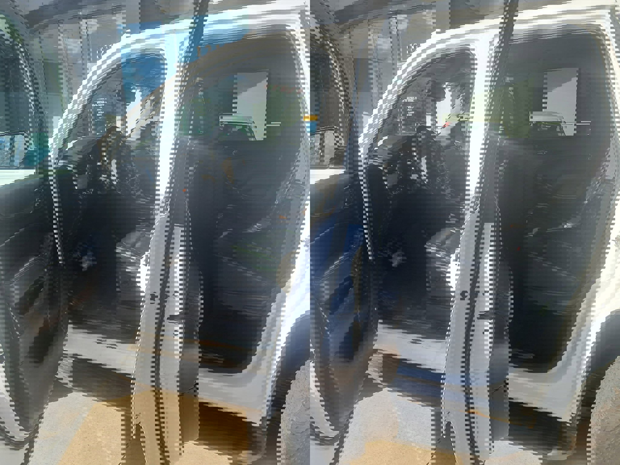 Used 2018 Chevrolet Tahoe LT image 3