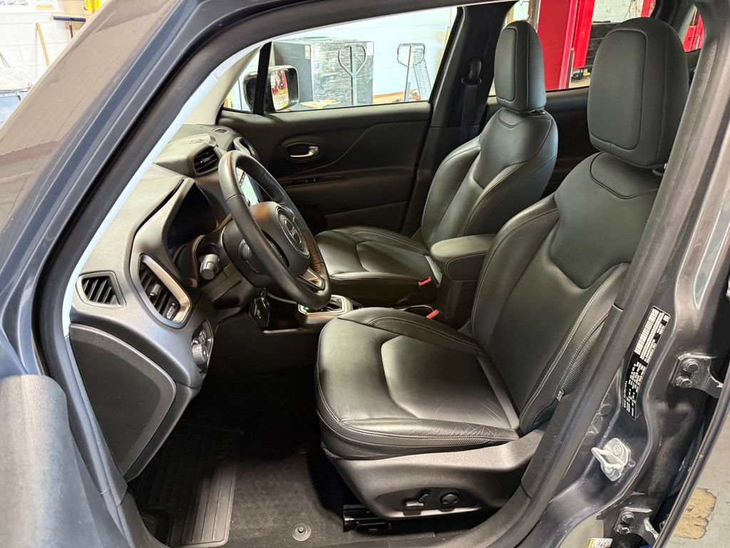 Certified 2022 Jeep Renegade Limited AWD/4WD image 21