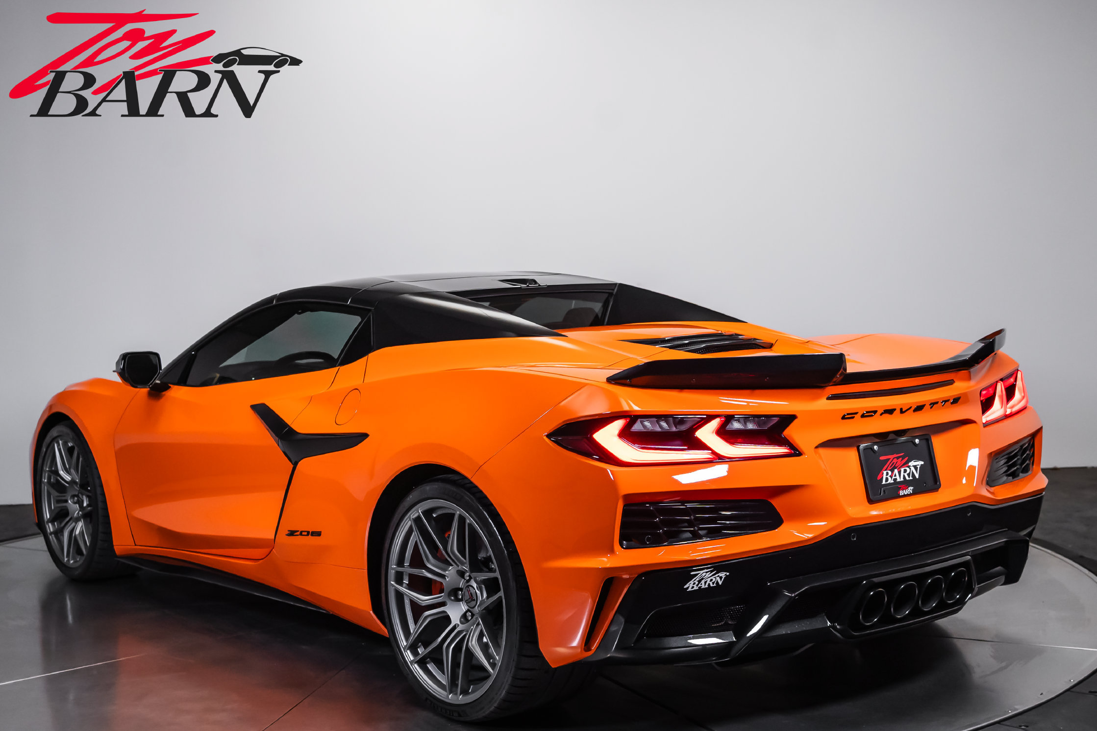 Used 2024 Chevrolet Corvette Z06 w/ Stealth Interior Trim Package RWD image 11