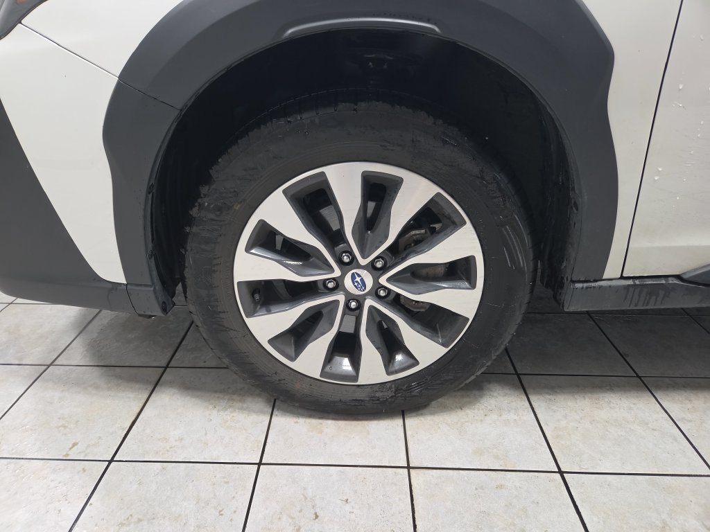 Used 2025 Subaru Outback Touring XT AWD/4WD image 42