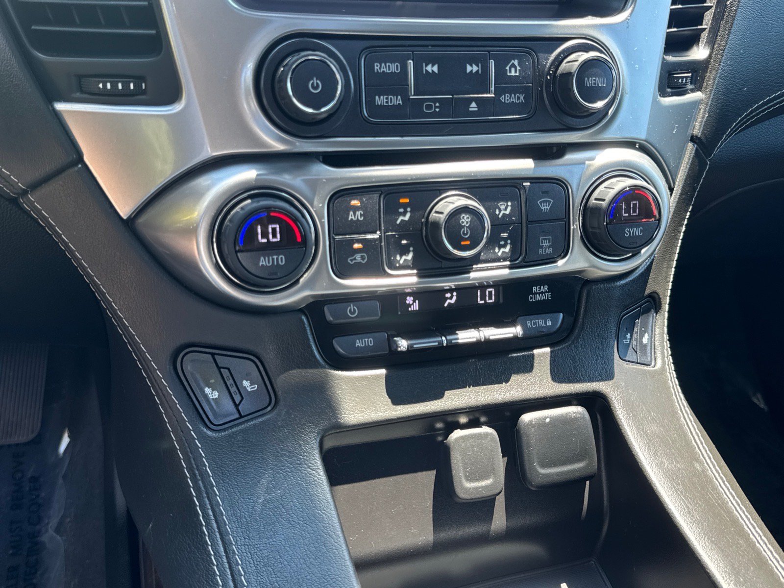 Used 2019 Chevrolet Suburban LT AWD/4WD image 16