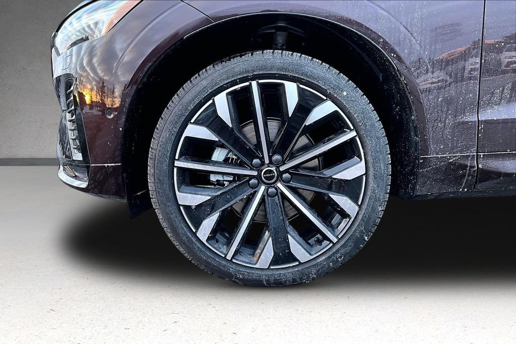 New 2026 Volvo XC60 B5 Ultra w/ Protection Package Premier AWD/4WD image 13