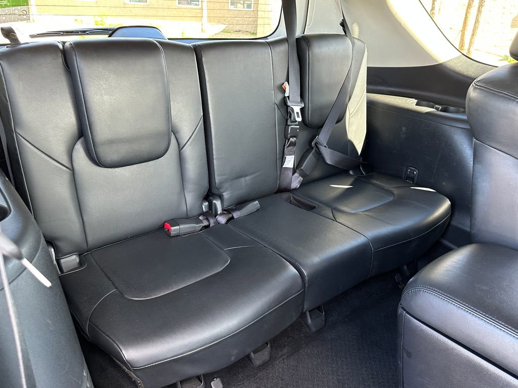 Used 2024 Nissan Armada SL w/ Captain's Chairs Package image 22