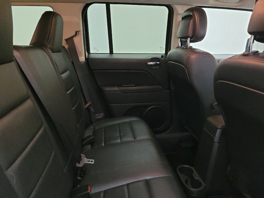 Used 2016 Jeep Patriot High Altitude image 19