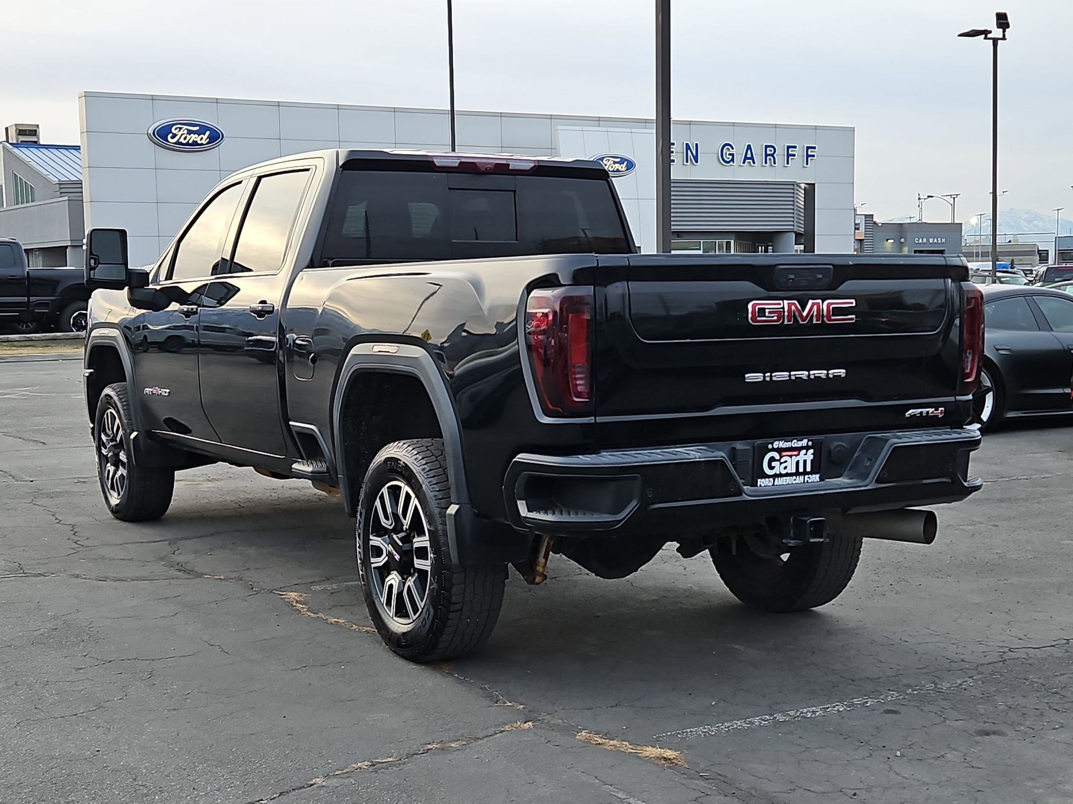 Used 2021 GMC Sierra 2500 AT4 w/ AT4 Premium Plus Package image 8