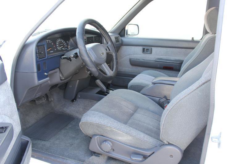 Used 1989 Toyota Pickup SR5 AWD/4WD image 9