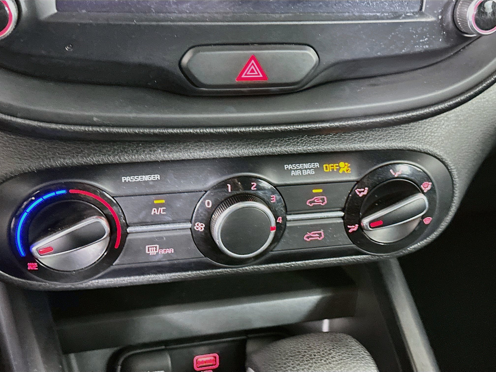 Used 2022 Kia Soul LX w/ Technology Package FWD image 23