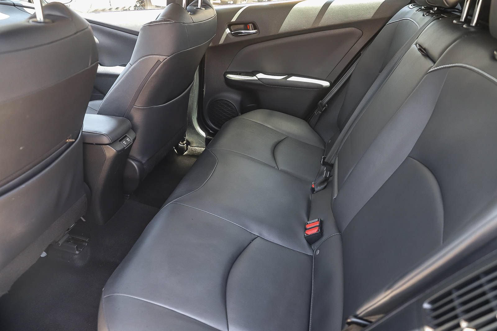 Certified 2022 Toyota Prius Prime XLE FWD image 17
