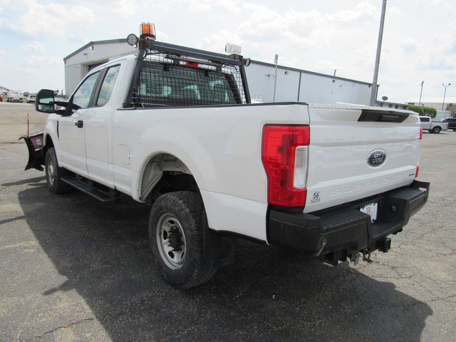 Used 2017 Ford F250 XL AWD/4WD image 5