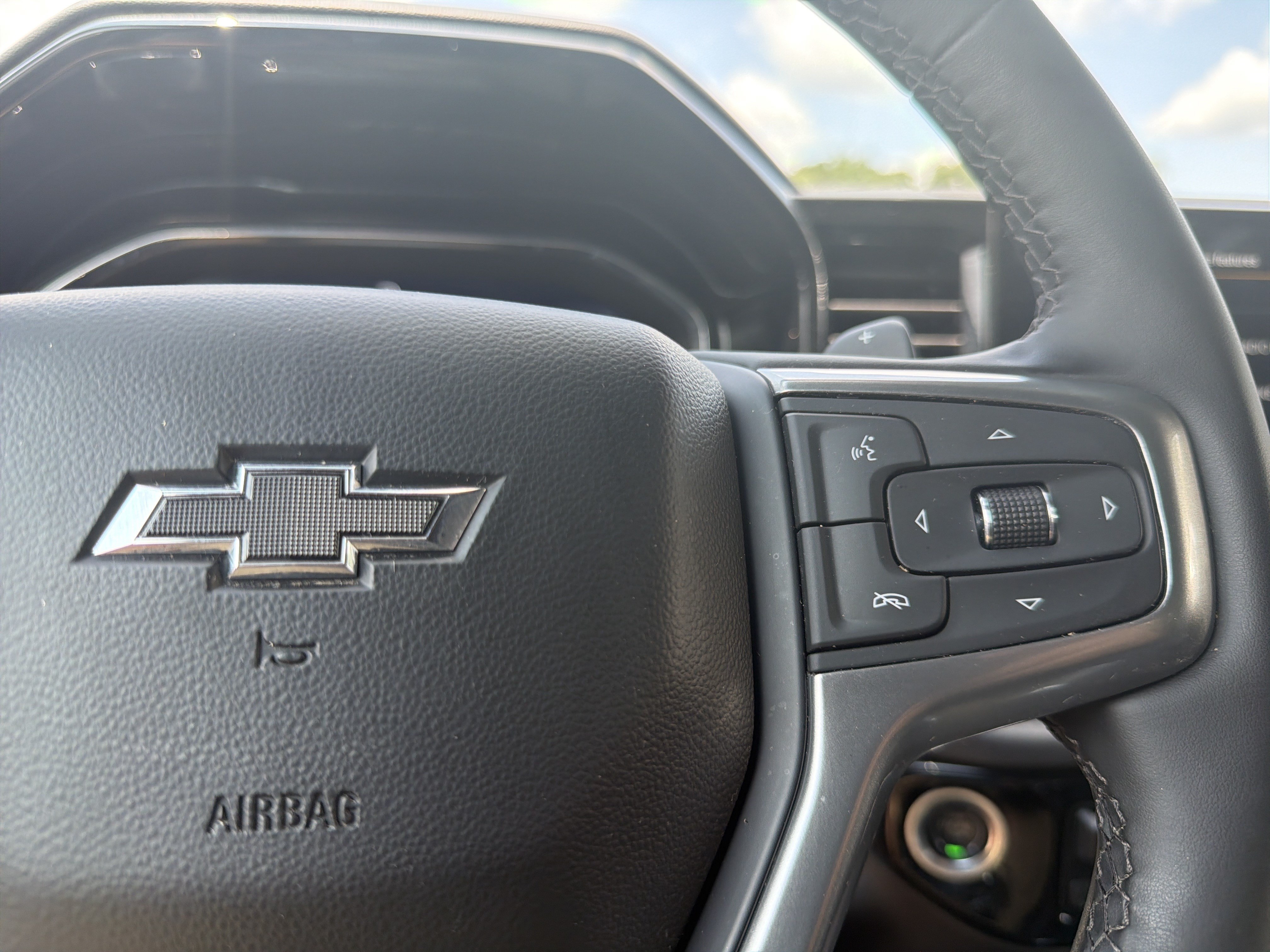 Certified 2023 Chevrolet Silverado 1500 RST w/ Z71 Off-Road Package AWD/4WD image 30