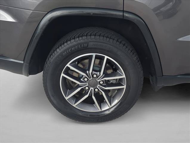Used 2020 Jeep Grand Cherokee Limited AWD/4WD image 25