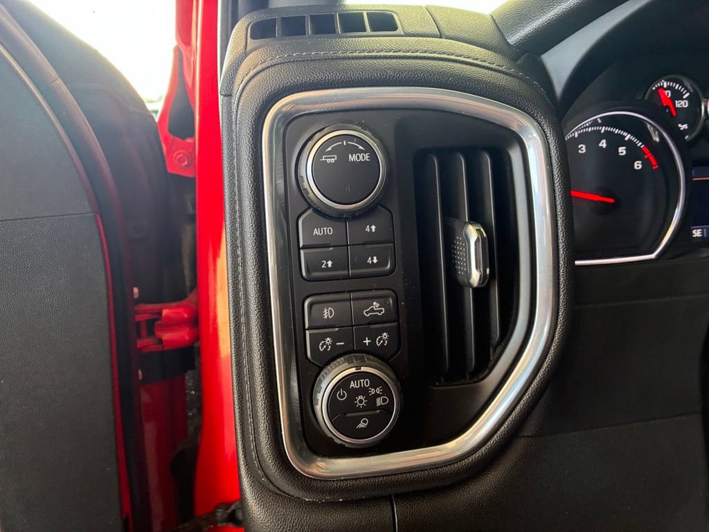 Used 2021 Chevrolet Silverado 1500 LT Trail Boss w/ Convenience Package II AWD/4WD image 17