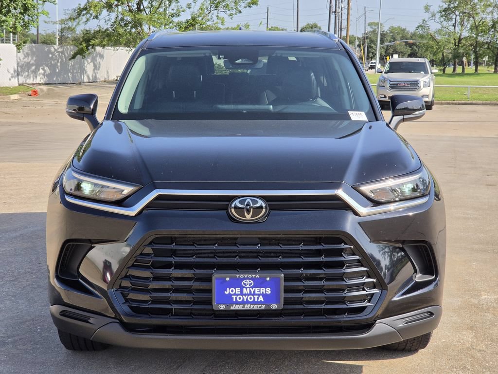 Used 2025 Toyota Grand Highlander FWD image 3