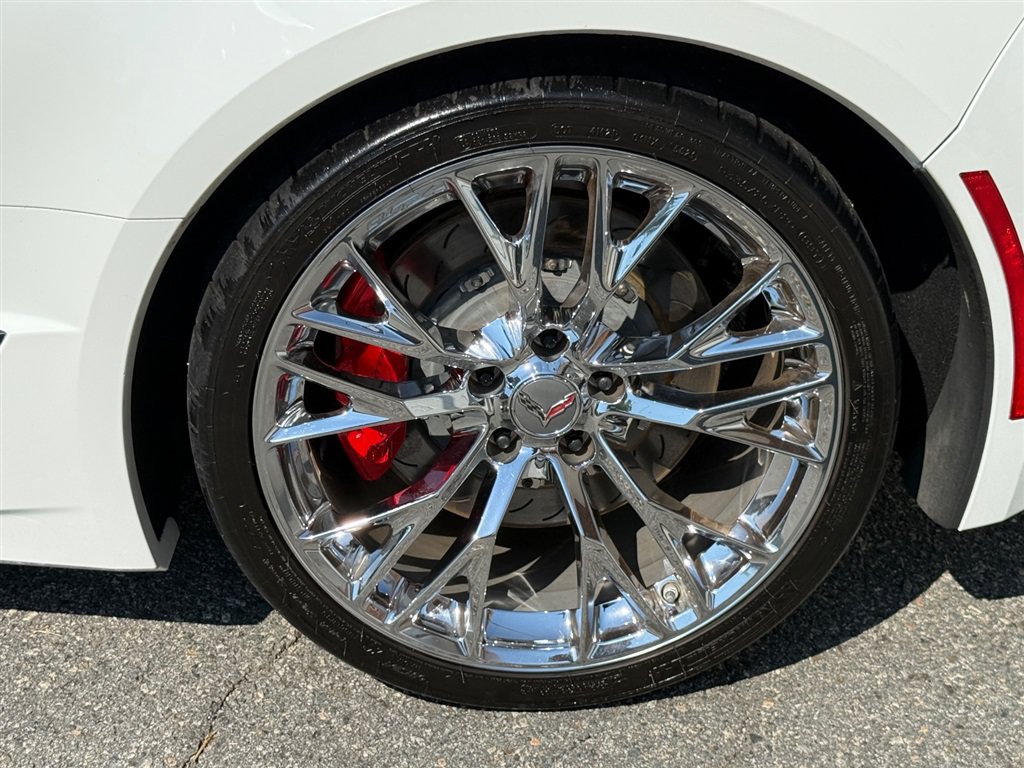 Used 2018 Chevrolet Corvette Z06 RWD image 22