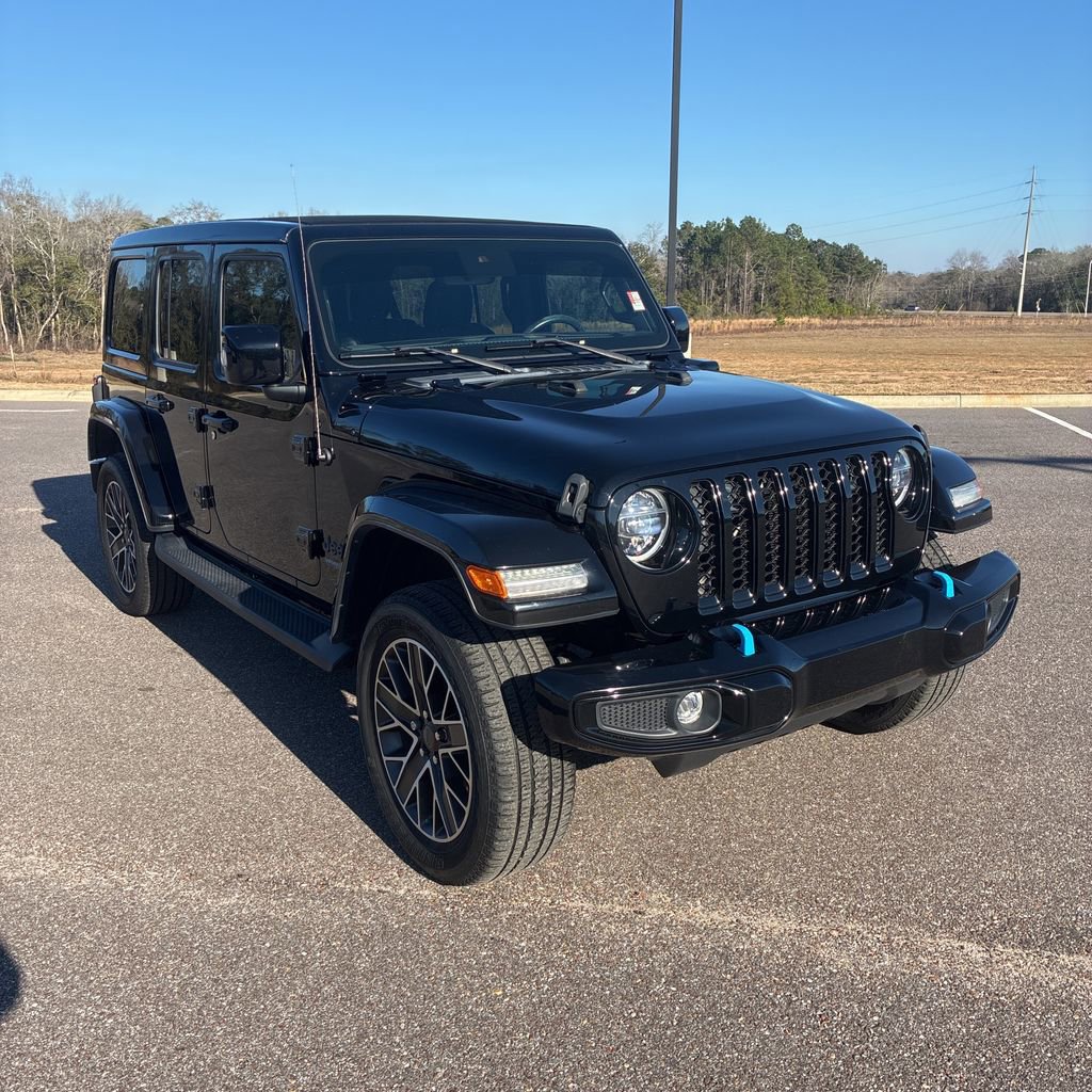 Used 2022 Jeep Wrangler Unlimited Sahara image 1