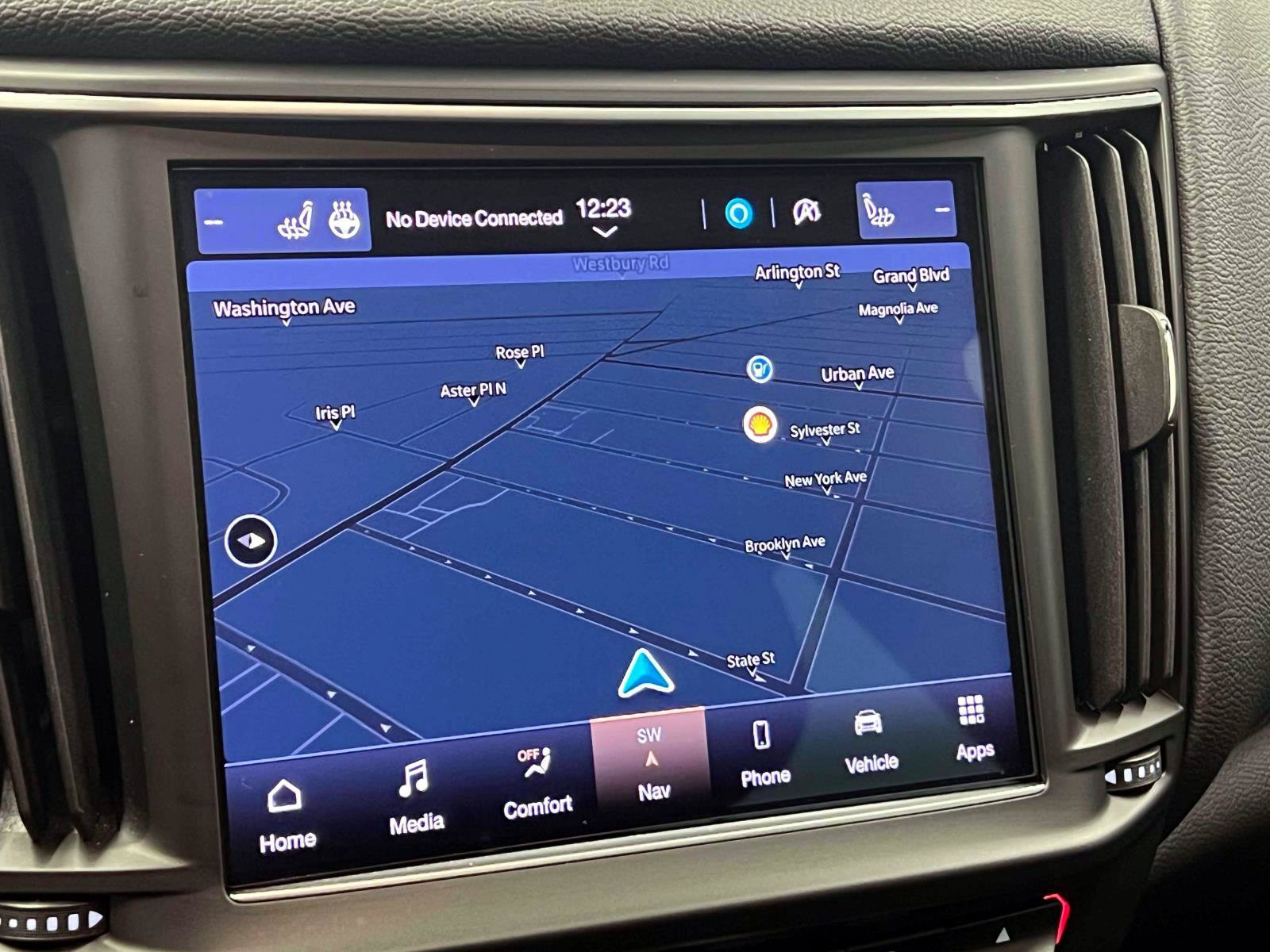 Certified 2023 Maserati Levante Modena AWD/4WD image 31