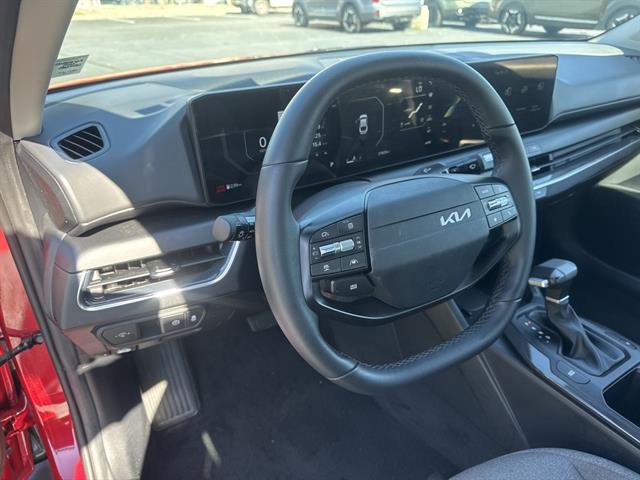 Used 2025 Kia K4 EX image 11