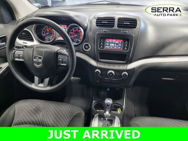 Used 2019 Dodge Journey SE image 30