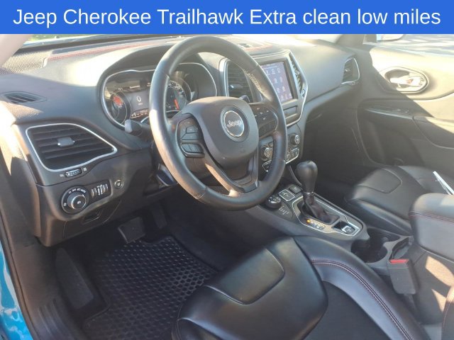 Used 2019 Jeep Cherokee Trailhawk w/ Comfort/Convenience Group AWD/4WD image 7