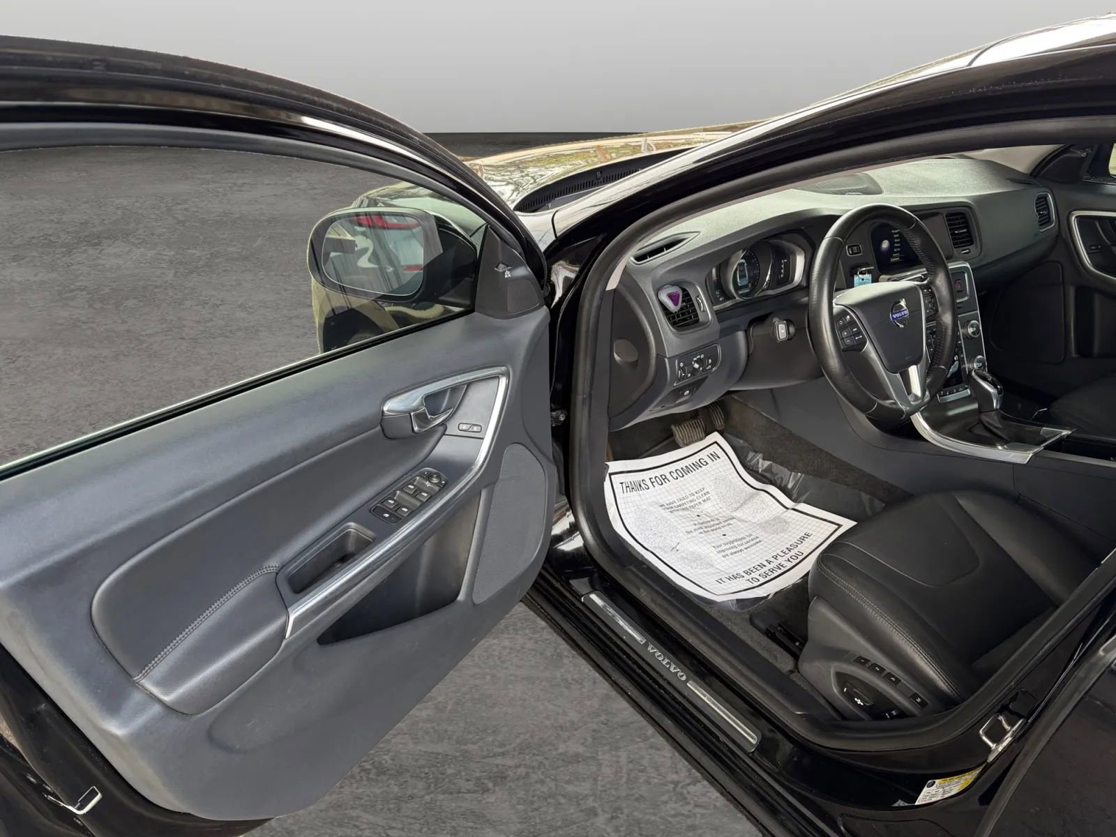 Used 2015 Volvo S60 T5 Platinum image 9