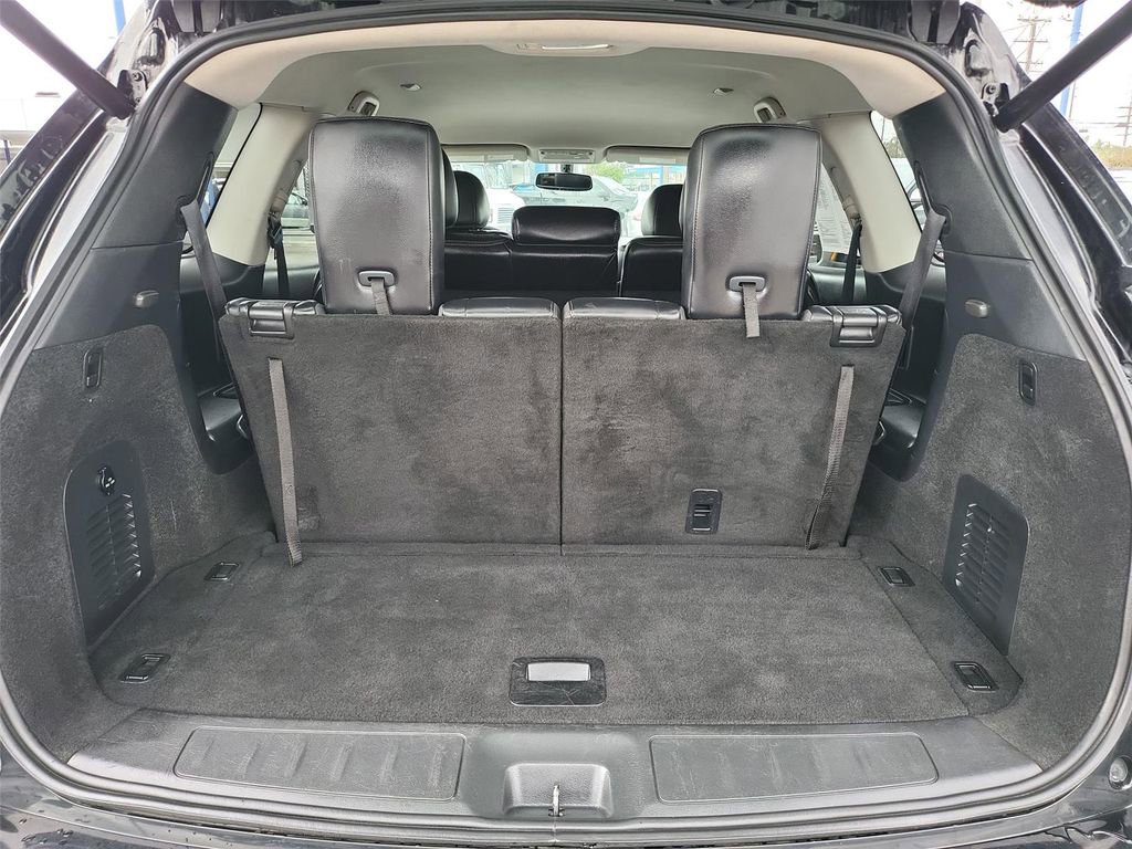 Used 2019 Nissan Pathfinder SL FWD image 17