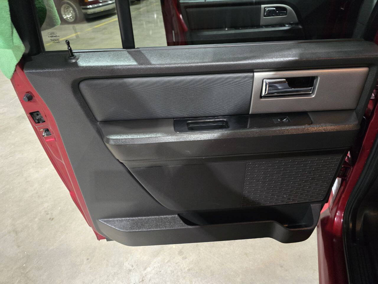Used 2014 Ford Expedition EL Limited w/ Equipment Group 301A AWD/4WD image 26