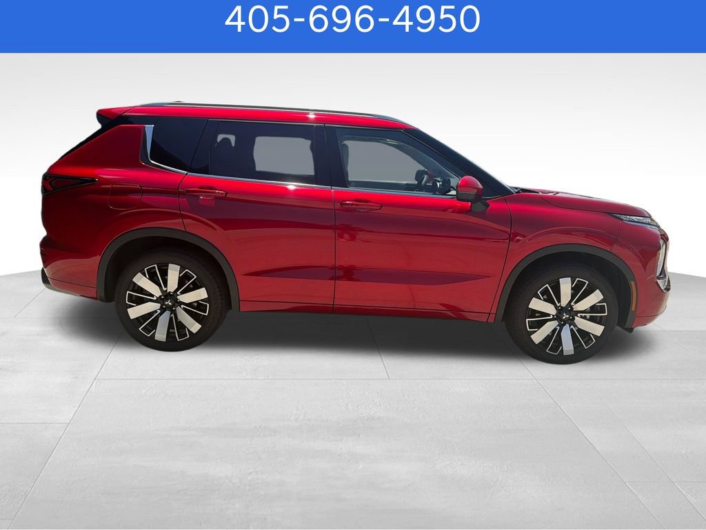 Used 2026 Mitsubishi Outlander SEL FWD image 7