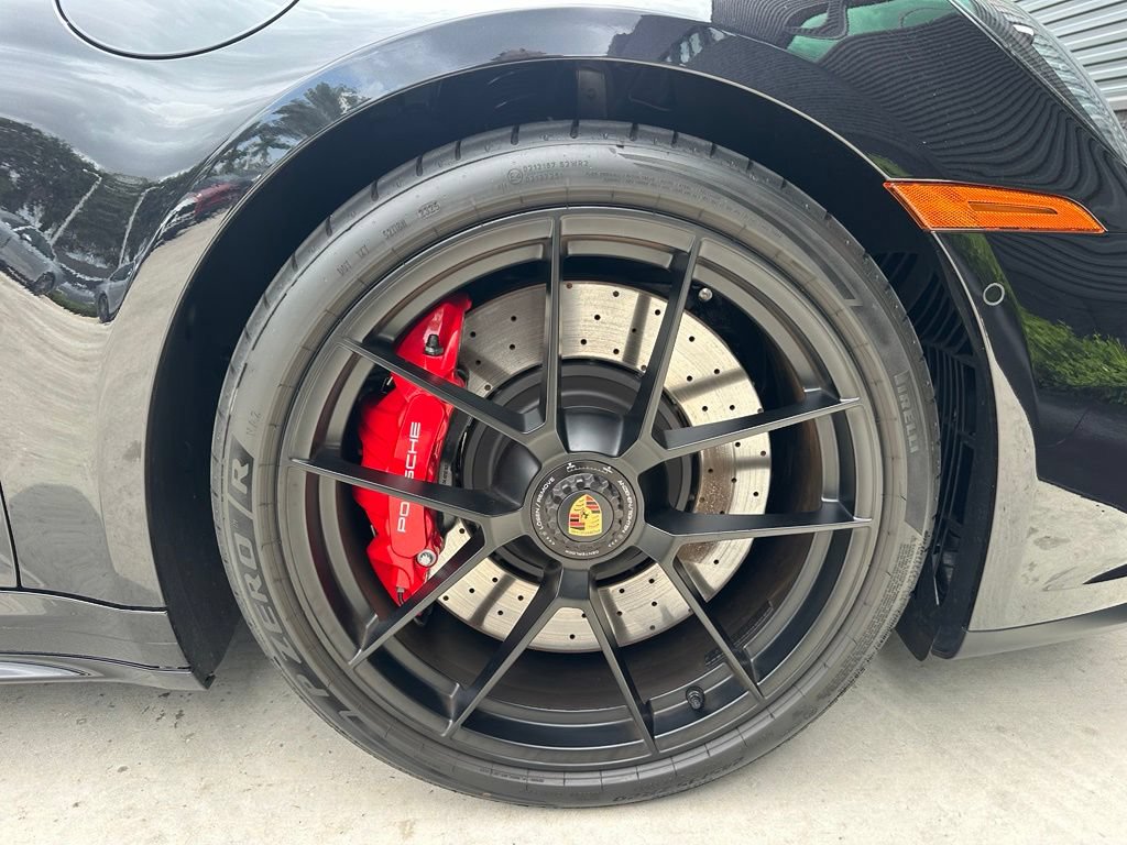 Certified 2026 Porsche 911 Targa 4 GTS AWD/4WD image 17
