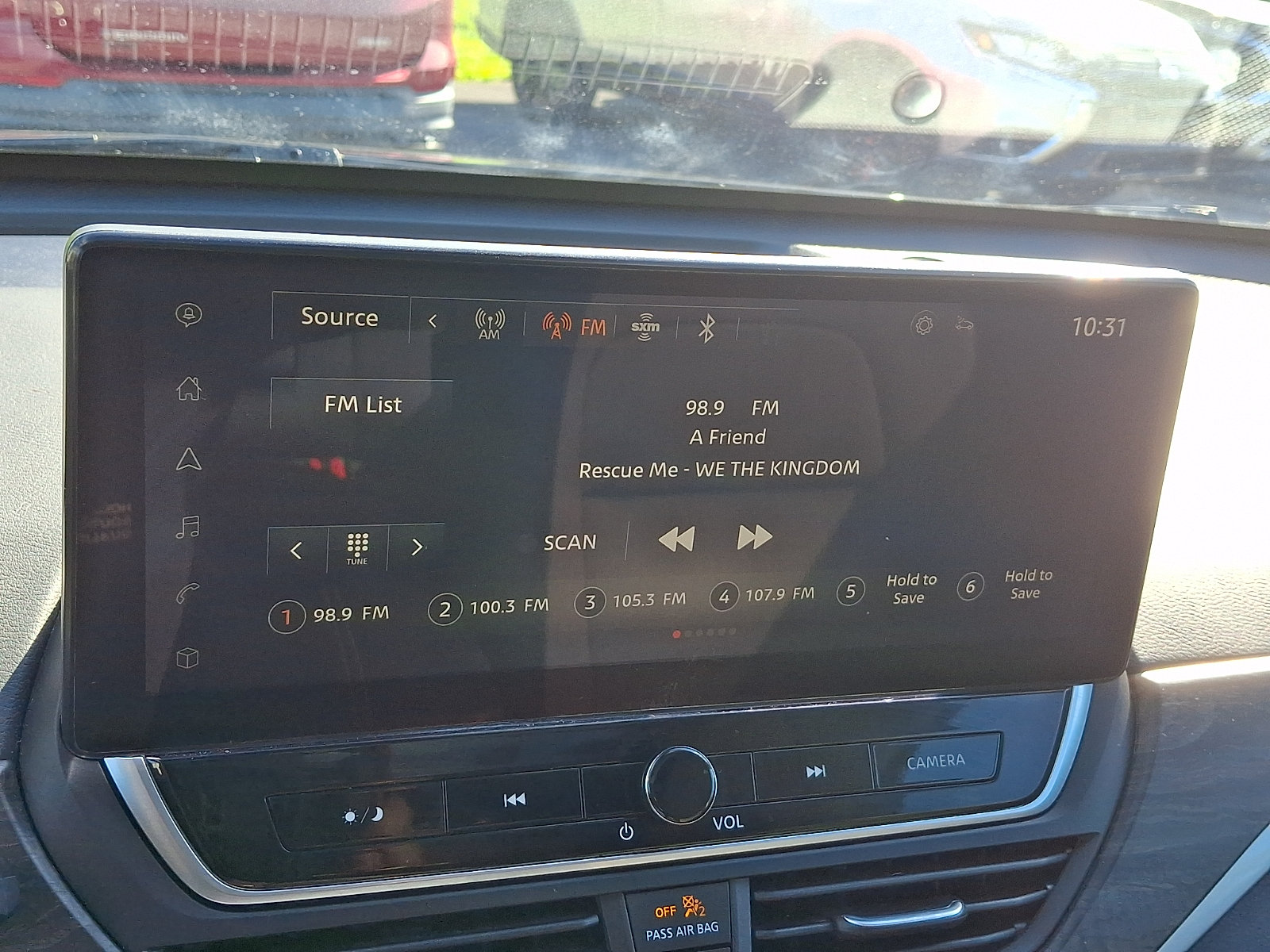 Used 2024 Nissan Altima 2.5 SV w/ SV Premium Package FWD image 18
