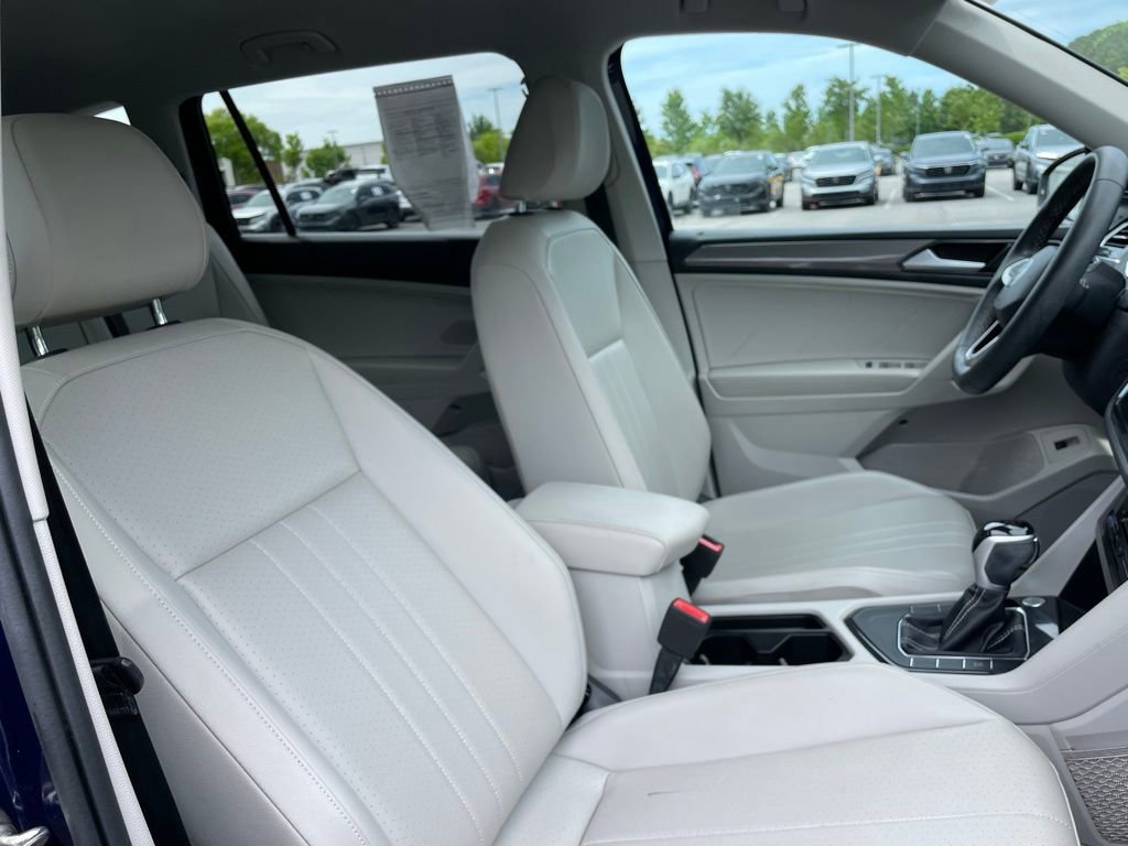 Used 2022 Volkswagen Tiguan SE FWD image 31