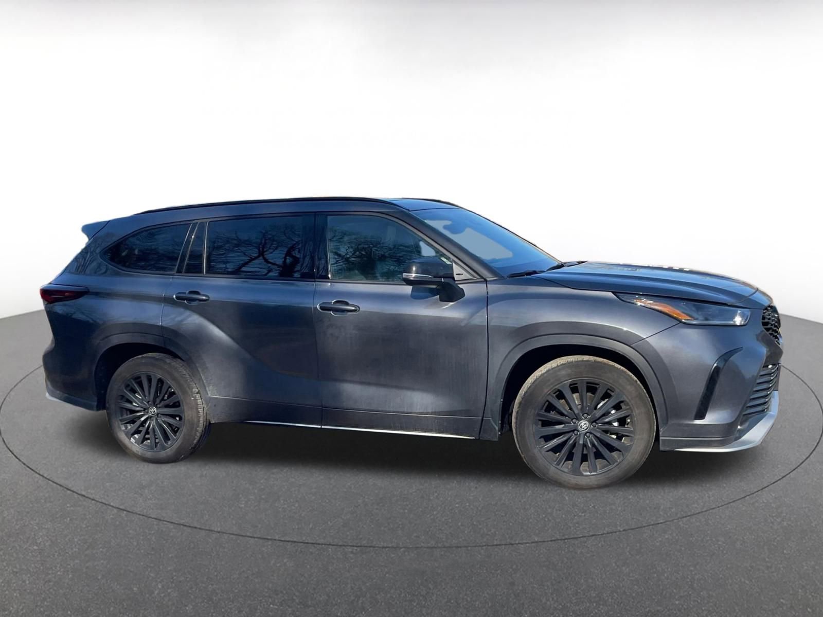 Used 2025 Toyota Highlander XSE image 17